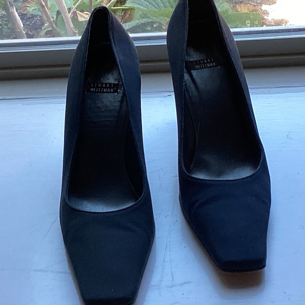 Stuart Weitzman Vintage Pumps Size 8. Navy - Picture 5 of 6